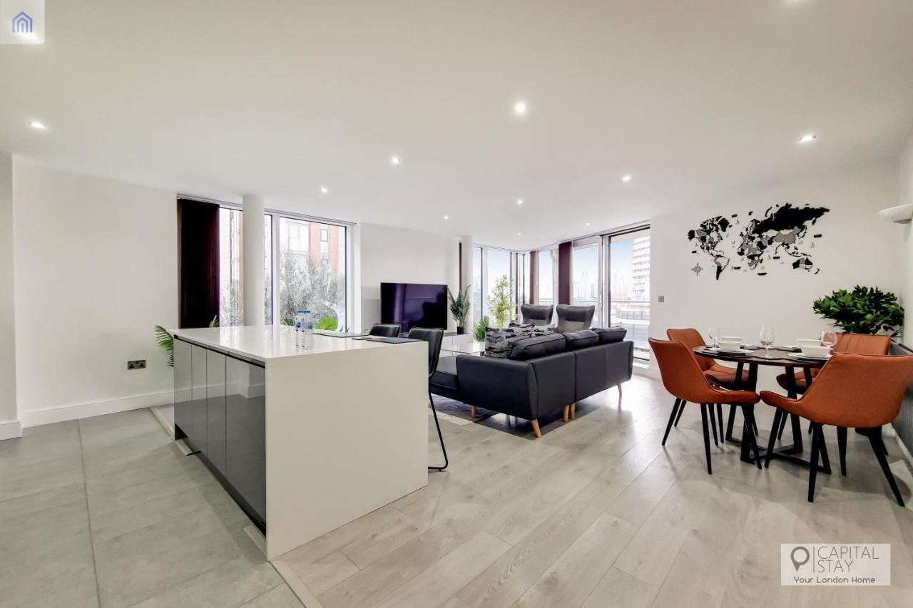 Free Parking - Stylish Three Bedroom Apartment By London Excel Экстерьер фото